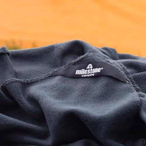 Milestone Camping Thermal Polar Fleece Blanket in Charcoal Grey, W: 150 cm x D: 120 cm – 5