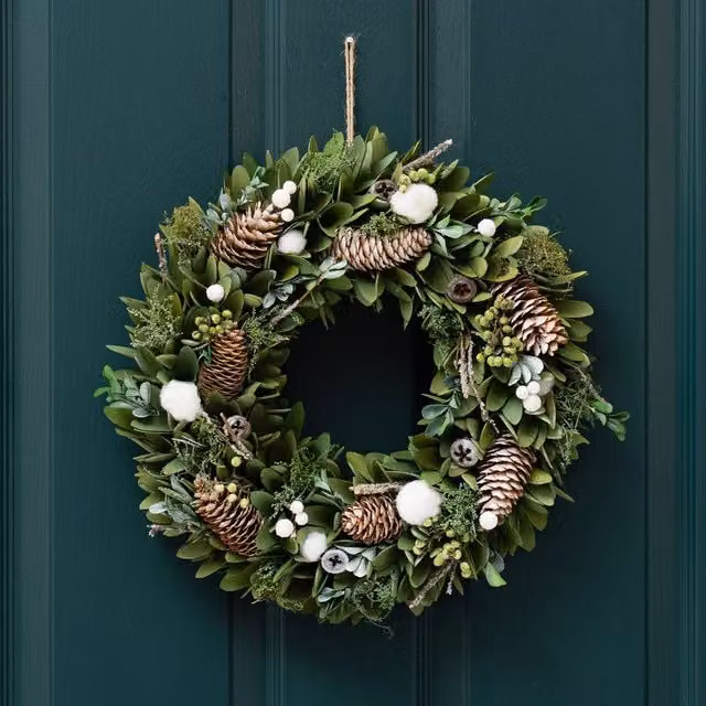 Scottish Everlastings Ltd White Faux Cotton Ball and Wood Shaven Round Wreath, Diameter: 38 cm
