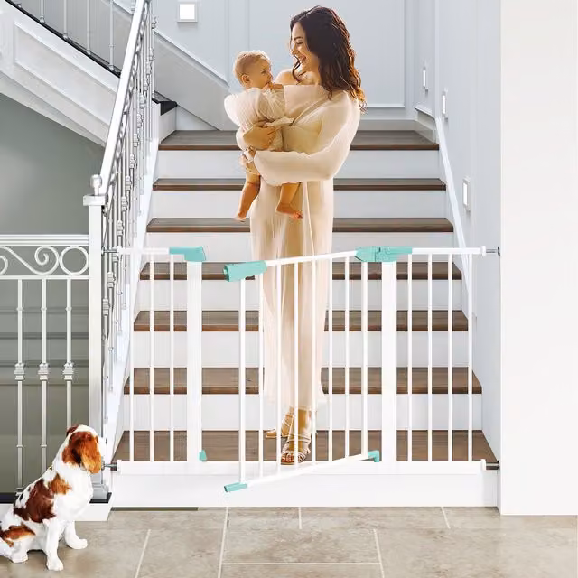 COSTWAY Extendable White Child Safety Gate for Doors and Stairs