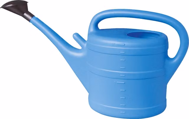 Essential 10L Outdoor Watering Can in Rose Plastic