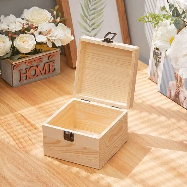PAWNORA Solid Wood Storage Box with Lid in Brown and Beige, W/D/H: 19.5 x 19.5 x 10 cm – 1