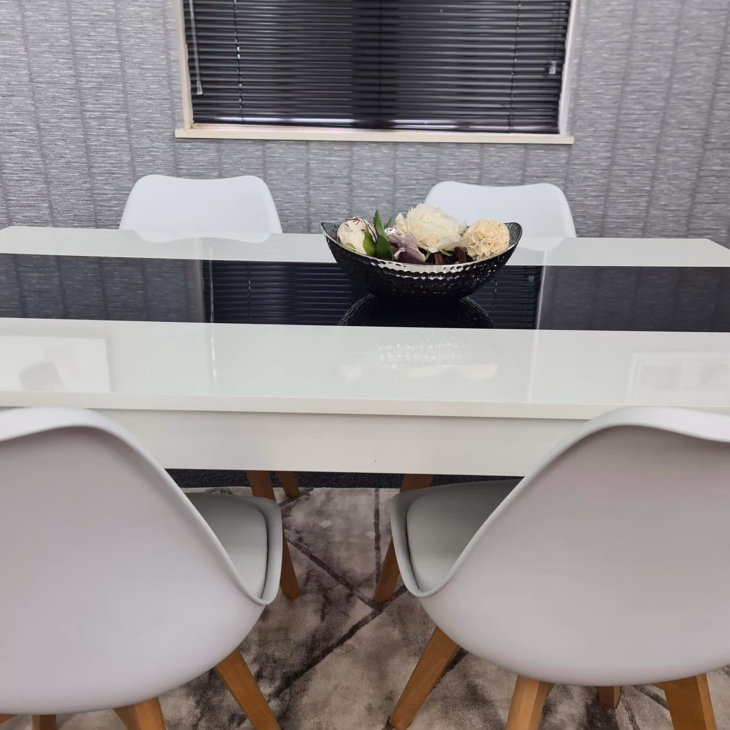 KOSY KOALA Modern Rectangular Dining Room Table and 4 Padded Chairs Set in White, Black or Multicolour, W/D/H: 140 x 80 x 75 cm – 4
