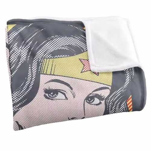 Warner Bros. DC Wonder Woman She Persisted Super Soft Fleece Throw Blanket, Multicolour, W: 152 cm, D: 127 cm – 2