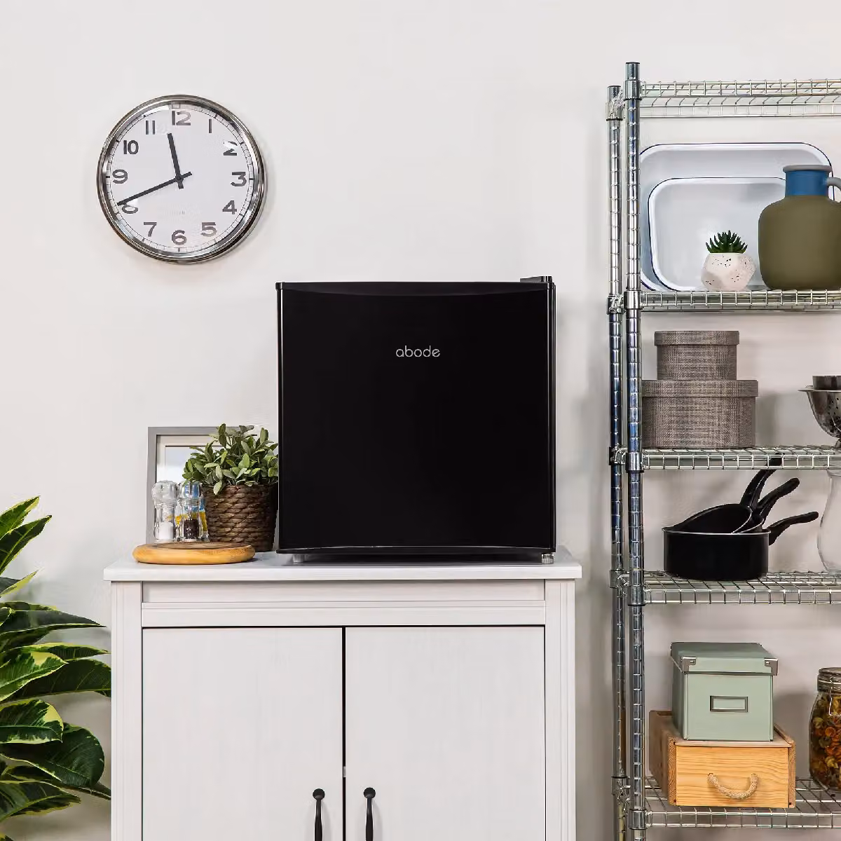 Abode Mini Table Top Freezer, 31 Litre, Black with Reversible Door – 2