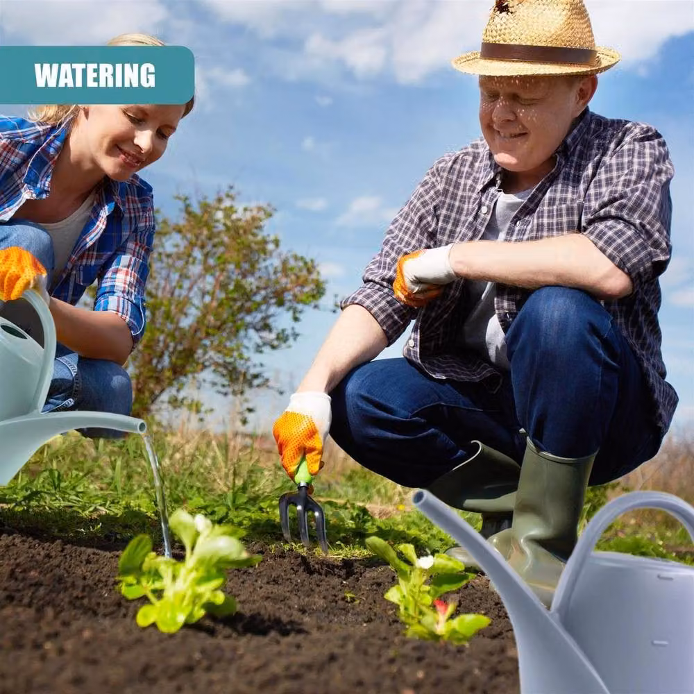 SPETLEK Small Plastic Watering Can with Long Spout in Green – 3