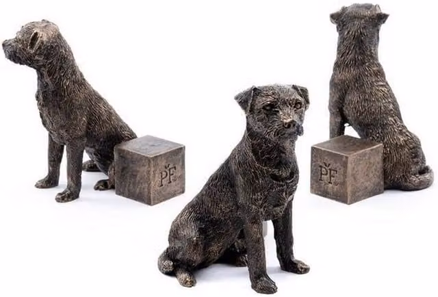 Jardinopia Border Terrier Plant Pot Feet, Set of 3, Bronze, L7.5 x W8.5 x H9 cm