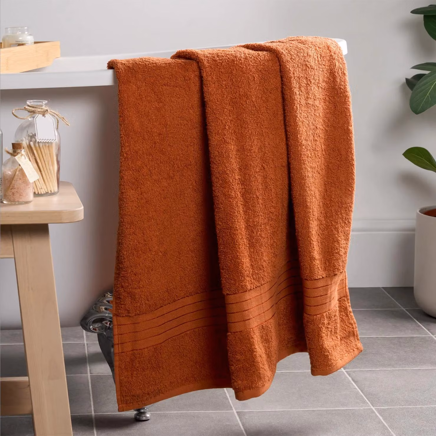 OHS 10 Pack of Fluffy 100% Cotton Terry Bath Sheets in Orange – 2