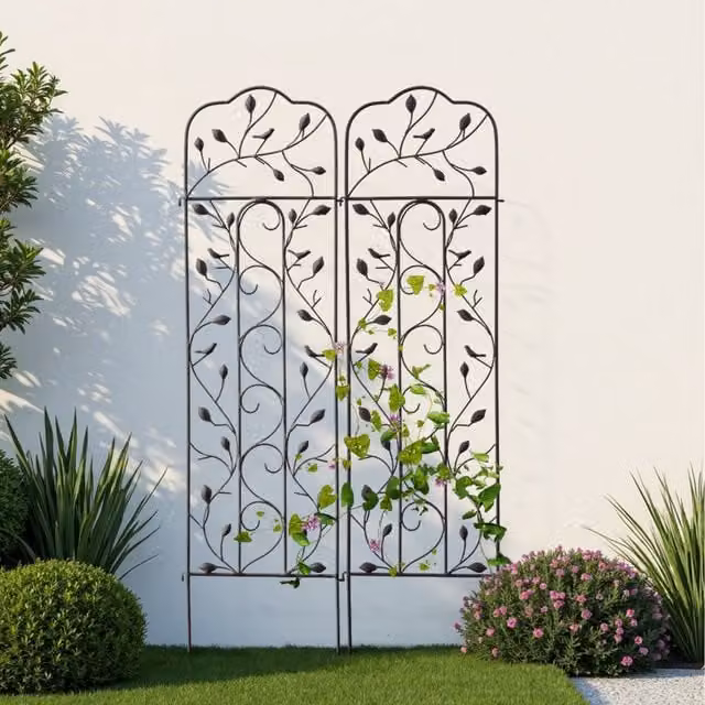 Komore Black Metal Ornamental Garden Trellis Wall Support