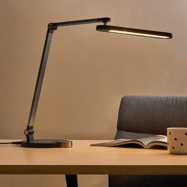 Wyld and Coco Black Desk Lamp with Wireless Charger, 3 Temperature Modes and Stepless Dimmer