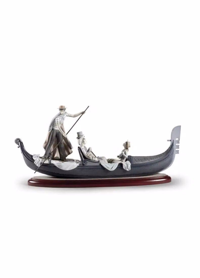 Lladró In The Gondola Couple Porcelain Sculpture, Multicolour Numbered Edition