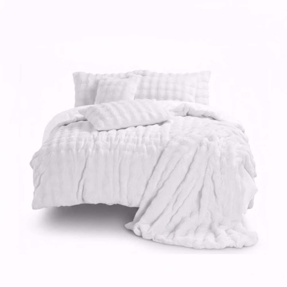 Snug City Rabbit Faux Fur Teddy Duvet Cover and Pillowcase Set in White, Super King, 200 x 200 cm – 2
