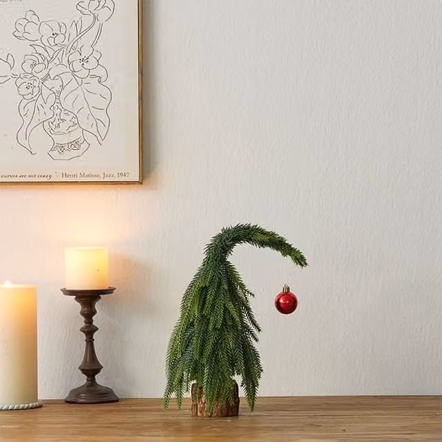 Leaper Crooked Neck Christmas Tree Tabletop Ornament in Green, Height: 45 cm – 1