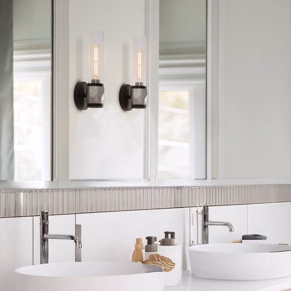 Hinkley Ellison Black Nickel Bathroom Wall Lamp with Transparent Glass and E27 Socket, IP44 Rated – 2