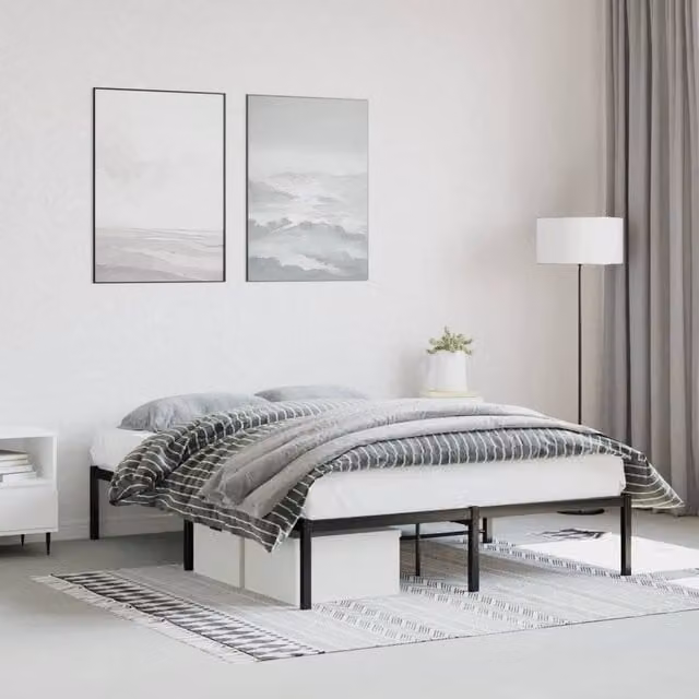 Berkfield Home Classic Metal Bed Frame, Black, W: 140 cm, L: 200 cm