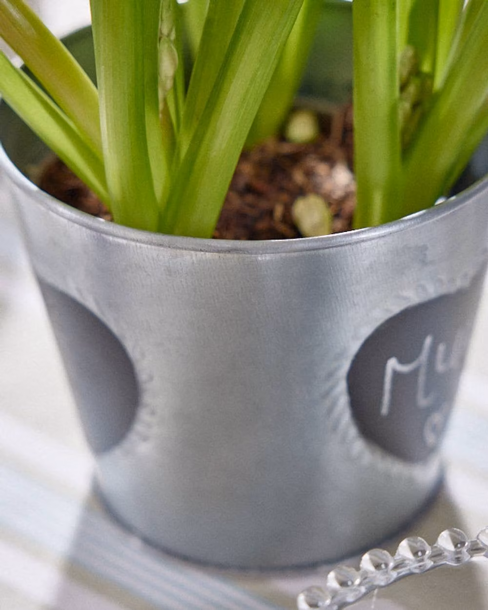 Dibor Vintage Zinc Love Heart Flower Planter Pot in Grey, H 14 cm x Dia 15.5 cm – 2