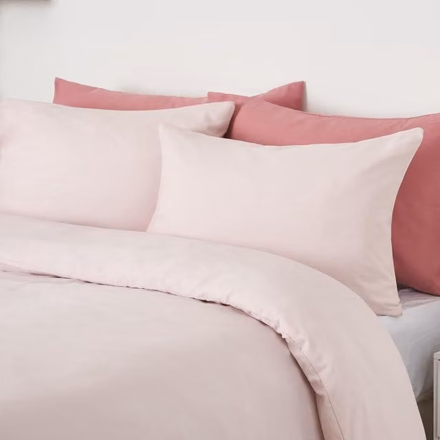 Brentfords Pair of Plain Pink Polyester Housewife Pillowcases