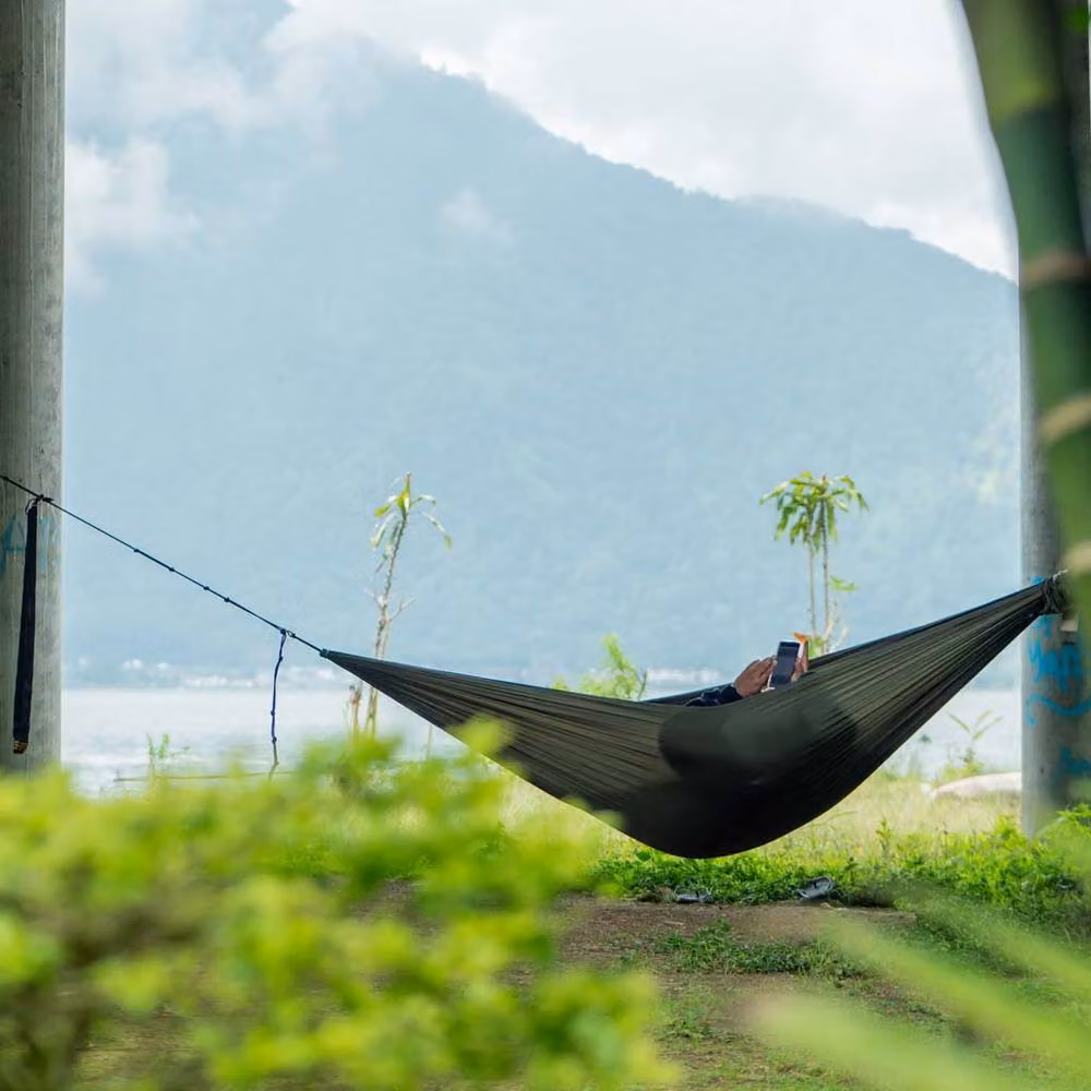 Ticket To The Moon Compact Travel Hammock in Green – 2