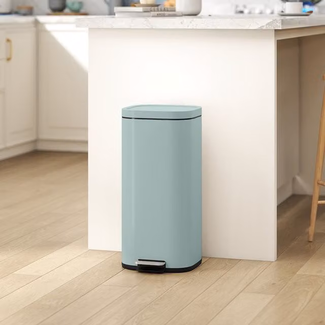HOMCOM 30L Green Kitchen Bin with Soft-Close Flip Lid and Fingerprint-Proof Metal Finish