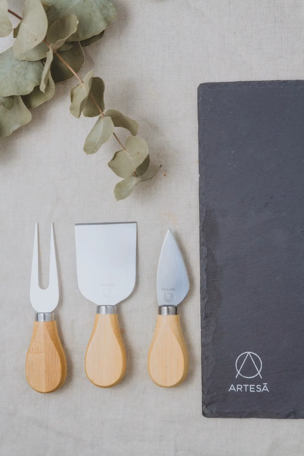 Artesa 4 Piece Black Slate Cheese Board and Knife Set – 7