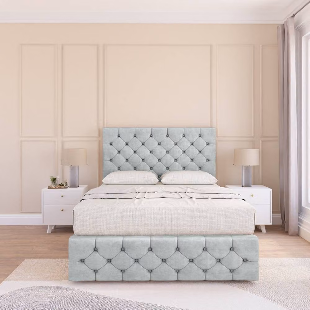 Sloomy Watson Chesterfield Divan Bed Base and Floor Standing Headboard in Silver, W/D/H: 180 x 200 x 30.48 cm