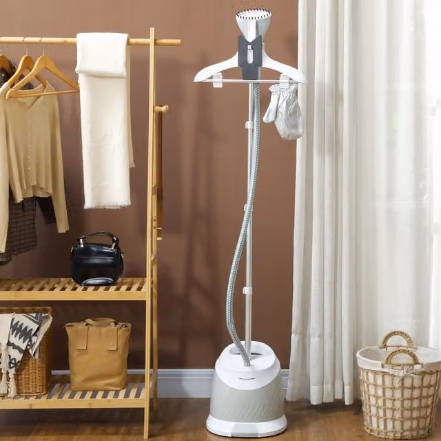 HOMCOM Upright Clothes Steamer and Wrinkle Remover with 1.8L Water Tank, Grey