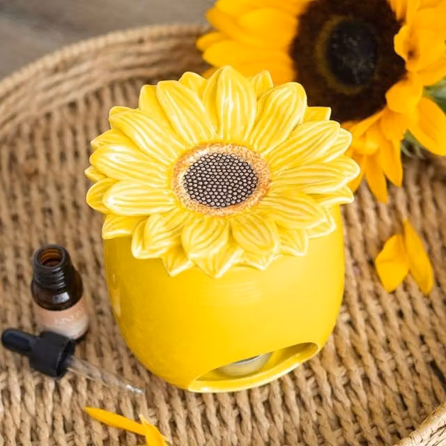 Uniqueful Sunflower Oil Burner and Wax Warmer in Yellow Ceramic with Floral Design – 1