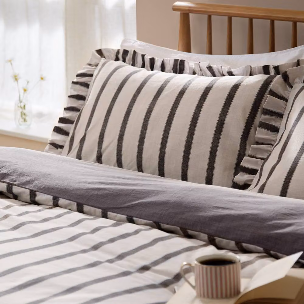 Wylder Connie Striped Reversible Cotton Duvet Cover Set in Beige, W: 140 cm x H: 200 cm – 2