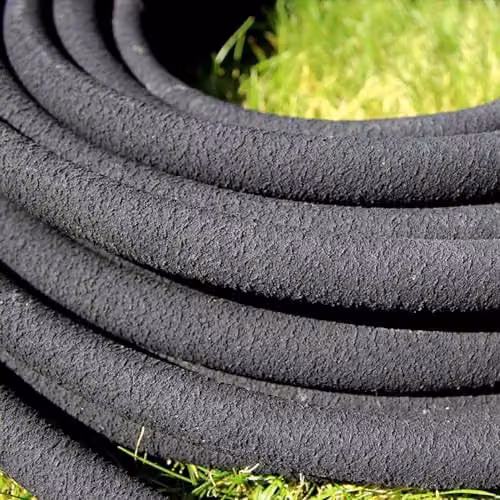 SolaDirect Soaker Hose Porous Pipe with Connectors and 5 Pegs, Black, 7.5 m – 8