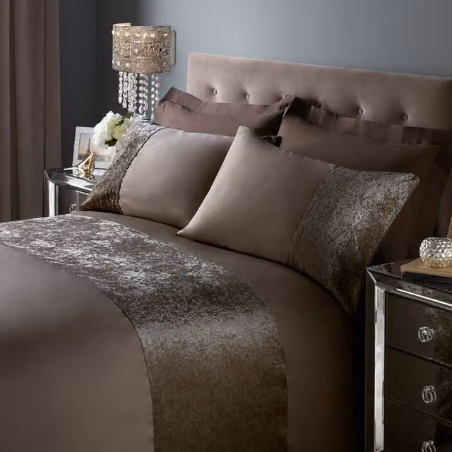 Roseley Brown Crushed Velvet Duvet Cover Set with 2 Pillowcases