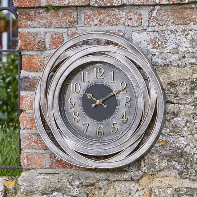 Garden Mile Silver Vintage Round Metal Analog Garden Wall Clock