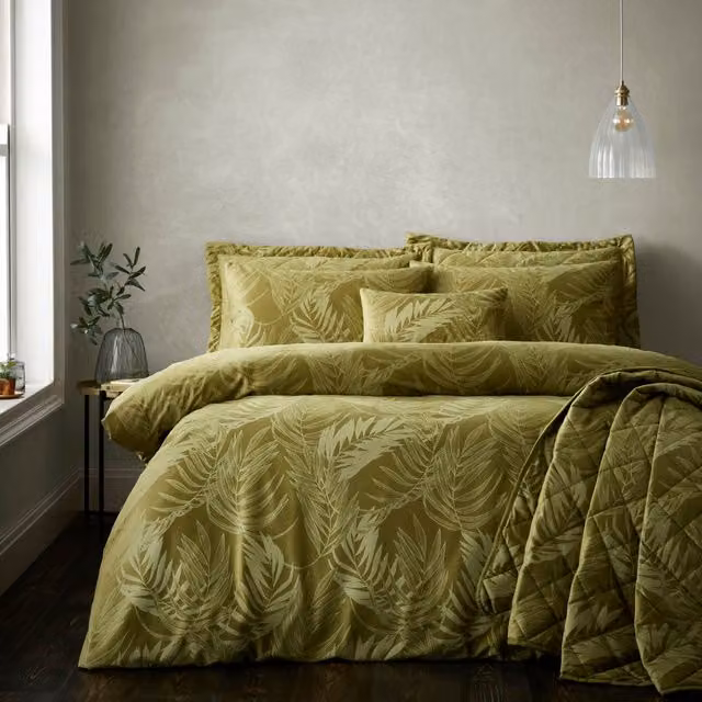 Portfolio Home Woburn Floral Duvet Cover and Pillowcase Set in Green, W: 90 cm x L: 200 cm