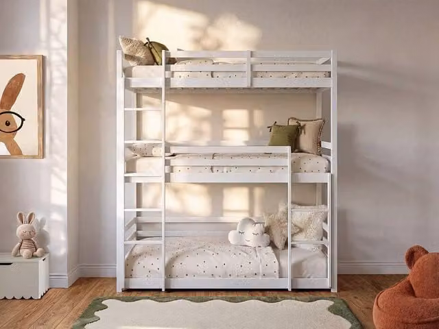 Vente-unique VAGAR Triple Bunk Beds in White Lacquered Pine, W/D/H: 200 x 90 x 210 cm – 1