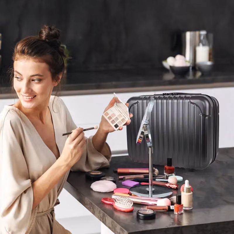 JLY Large Lightweight Travel Makeup Vanity Case and Toiletries Organiser in Black – 2