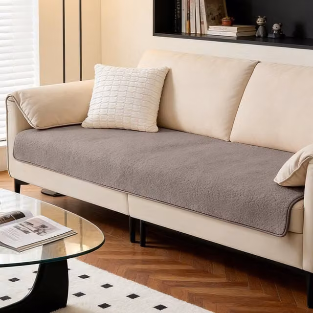 Livingandhome Grey Fleece Non-Slip Sofa Cover, Width: 180 cm