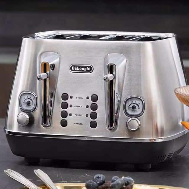 De'Longhi Distinta X 4 Slice Toaster in Stainless Steel Silver
