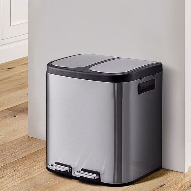 Komore Silver Stainless Steel Fingerprint-Proof Step-On Pedal Bin, 30l
