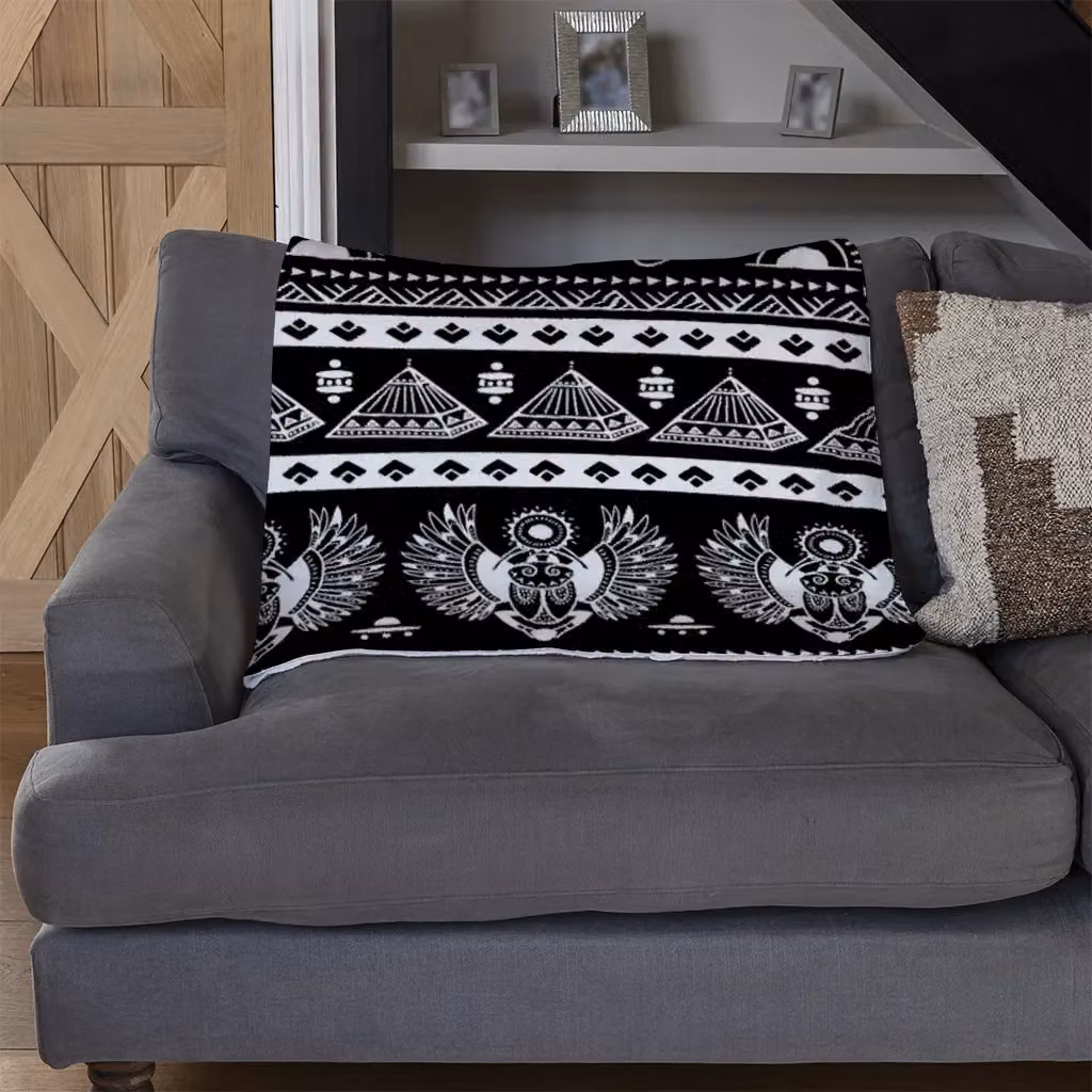 Benjamin Tate Design Hieroglyphs Fleece Blanket in Black and Sand, W/D/H: 120 x 150 cm – 3