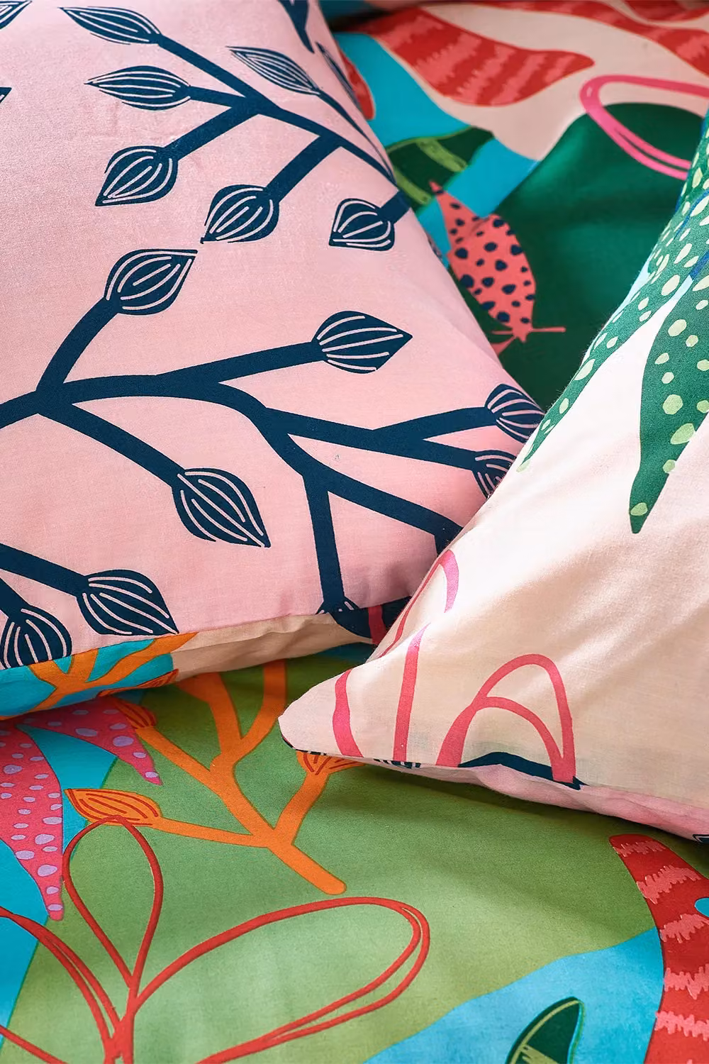 Furn Coralina Tropical Reversible Floral Duvet Cover Set, Multicolour, 140 x 200 cm – 3