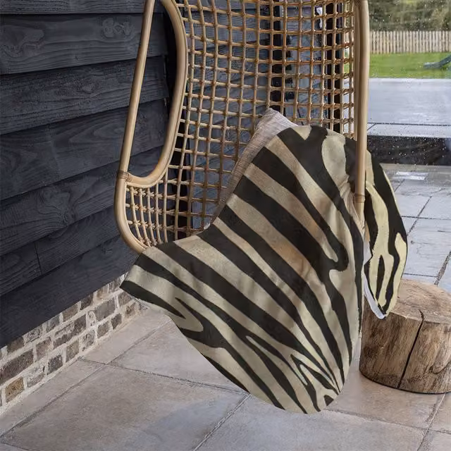 Benjamin Tate Design Golden Zebra Fleece Blanket in Gold and Beige, W/D/H: 120 x 150 cm