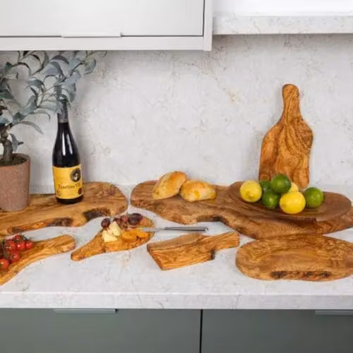 Verano Spanish Ceramics Handmade Heart Shaped Olive Wood Serving Board, Brown, W: 39 cm – 4