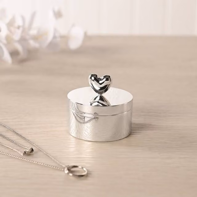 Sophia Silverplated Heart Round Metal Trinket Box in Silver