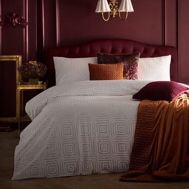 Laurence Llewelyn-Bowen Emile Reversible Geometric Jacquard Duvet Cover Set in Cream, W: 200 cm x D: 200 cm