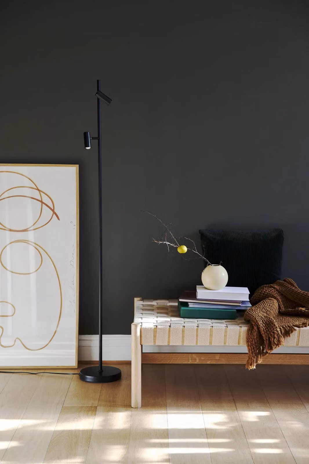 Nordlux Omari Black Metal Minimalist LED Floor Lamp with Warm White Touch Control – 2
