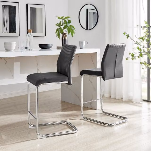 FurnitureboxUK Lorenzo Set of 2 Black Faux Leather Bar Chairs with Silver Metal Cantilever Base