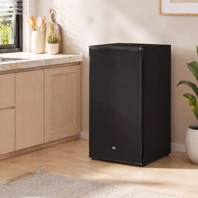STILVORA 91L Lockable Under-Counter Fridge in Black with Zero Degree Zone – 1