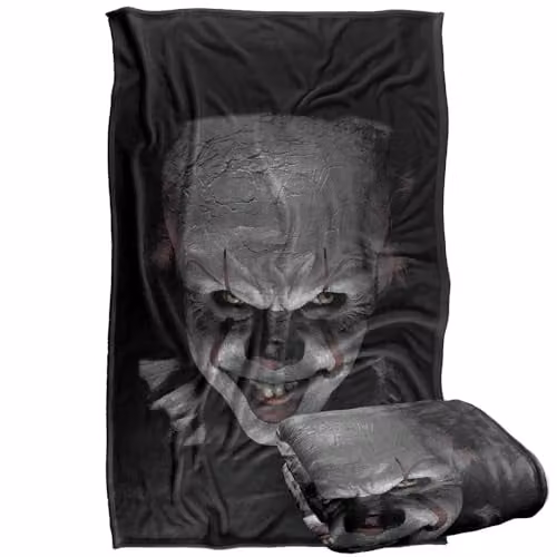 Warner Bros. It Pennywise The Clown Super Soft Fleece Throw Blanket, Multicolour, W: 91 cm, D: 147 cm – 1