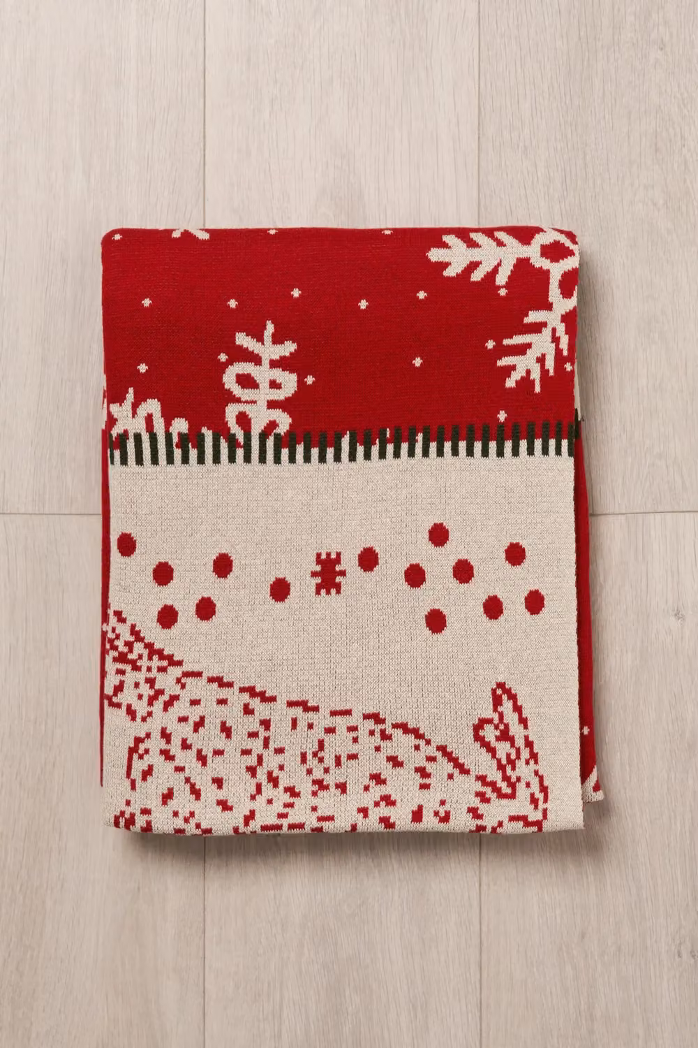 BHS Red Christmas Patchwork Cotton Throw, W: 130 cm, D: 160 cm – 3