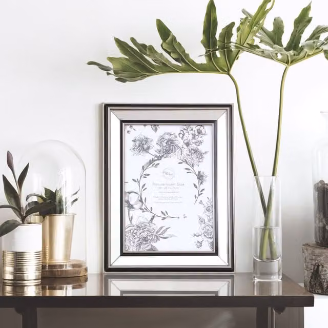 The Port. Co Gallery Mode Silver Mirrored Rectangular A4 Tabletop Photo Frame