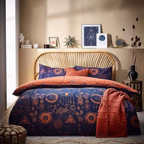 Riva Home Constellation Reversible Polycotton Duvet Cover and Pillowcase Set with Star Print in Bronze and Blue, W/D/H: 90 x 200 cm – 1