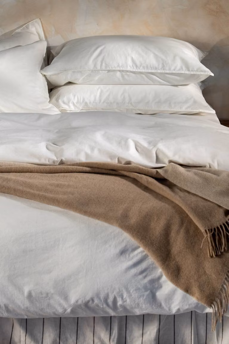 Soak&Sleep White Stonewashed Cotton Super King Fitted Sheet, W/D/H: 200 x 200 x 30 cm